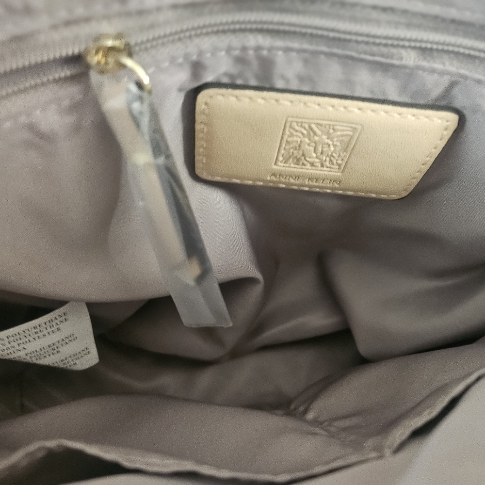 ANNE KLEIN.                               Elegant Pink Crossbody Bag - Picture 7 of 8
